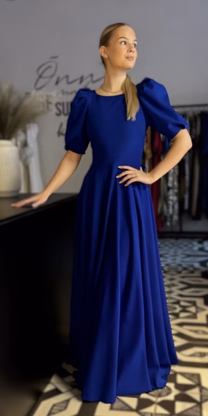 Sinine rikkaliku seelikuosaga maksikleit 2120