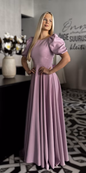 Helelilla rikkaliku seelikuosaga maksikleit 2161